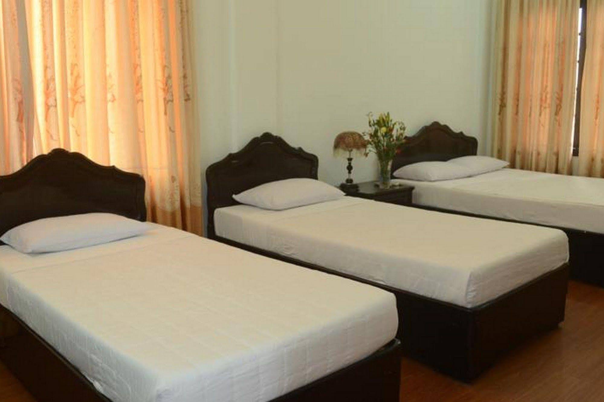 Thai Binh II Hotel Hue Buitenkant foto