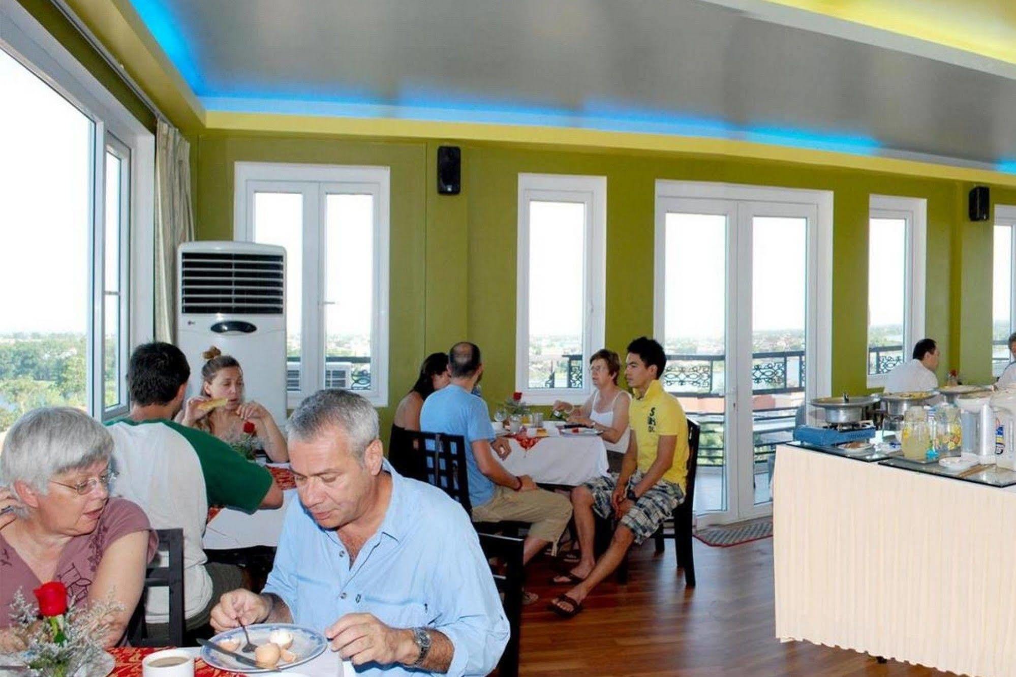 Thai Binh II Hotel Hue Buitenkant foto